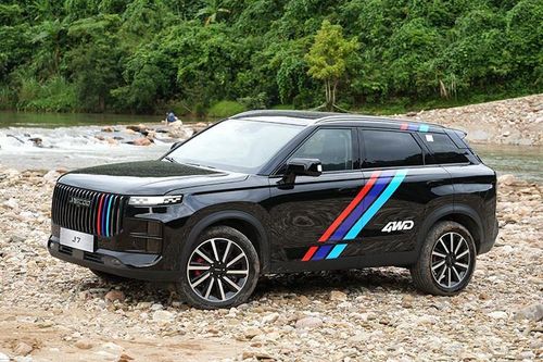 Xe SUV địa hình Jeacoo J7 AWD có giá 849 triệu, cạnh tranh với Subaru Forester