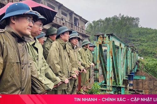 Chủ tịch UBND tỉnh kiểm tra, chỉ đạo ứng phó mưa lũ tại hồ Kẻ Gỗ và vùng hạ du