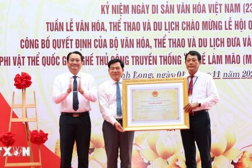 Công bố Di sản Quốc gia nghề làm mão, mặt nạ của đồng bào Khmer