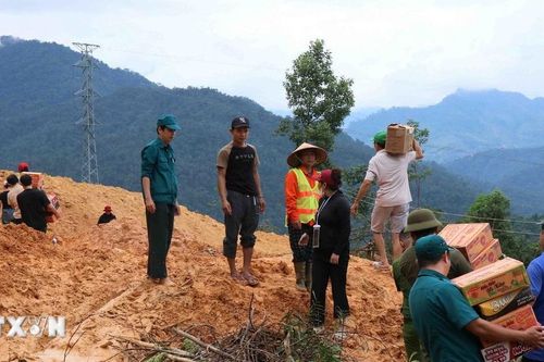 Đà Nẵng: Vận chuyển lương thực, thực phẩm thiết yếu đến khu dân cư bị cô lập