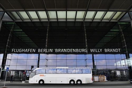 Đức: Sân bay Berlin Brandenburg gián đoạn hoạt động gần 2 giờ do phát hiện UAV