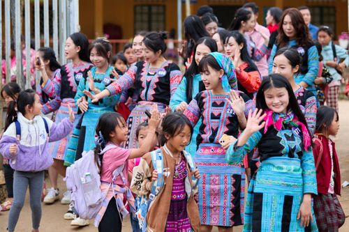 Top 30 Hoa hậu Du lịch Dân tộc Việt Nam 2025 hòa cùng bản sắc dân tộc và thực hiện trách nhiệm cộng đồng