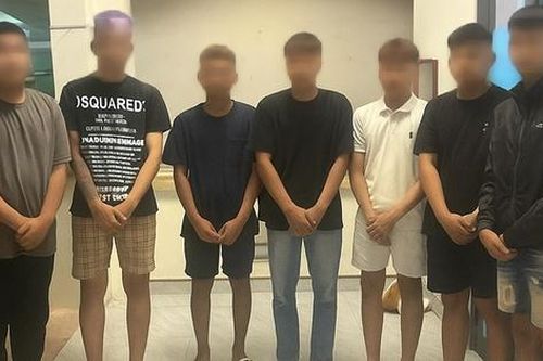 Cảnh báo tình trạng thanh thiếu niên mang theo hung khí khi ra đường