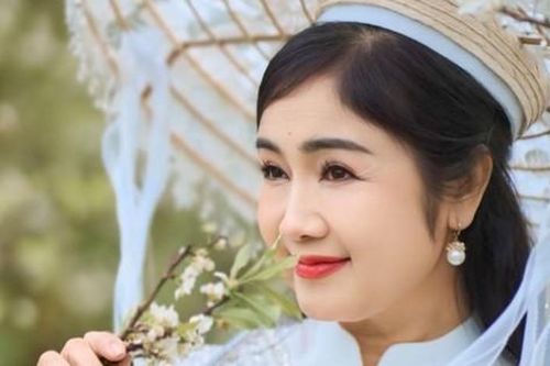 Mỹ nhân kiêu sa của điện ảnh Việt, tuổi U60 nhan sắc vượt thời gian, cuộc sống viên mãn