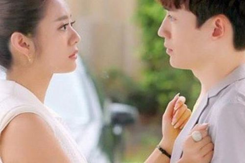 Khốn đốn khi bị con gái sếp... quấy rối