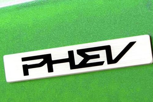 Công bố khoa học: Xe PHEV không sạch như quảng cáo