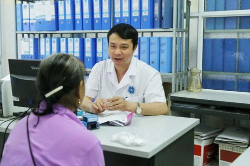 Cảnh báo suy tuyến thượng thận do lạm dụng thuốc