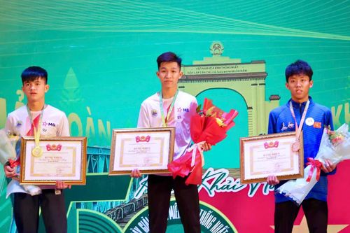 Nỗ lực bứt phá của vận động viên điền kinh Nguyễn Viết Ái