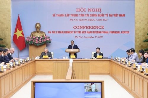 Thủ tướng chủ trì hội nghị về thành lập trung tâm tài chính quốc tế