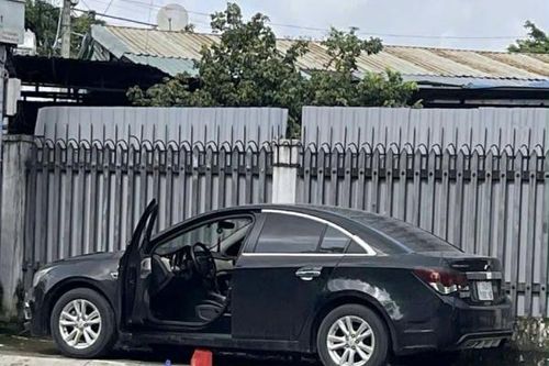 Vụ thi thể cô gái trên ô tô đỗ ven đường: Chủ xe nói không biết cô gái là ai, vì sao tử vong trên xe mình