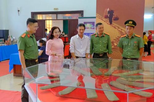 Bảo vật đàn đá và cuộc đoàn tụ ly kỳ