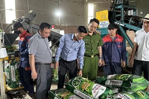 Bài 2: Xây dựng thế trận an ninh gắn với mô hình phát triển kinh tế nơi non cao