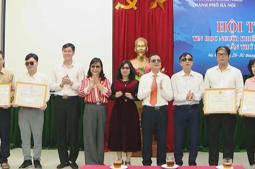 Người khiếm thị tự tin tỏa sáng