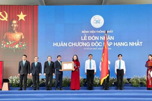 Bệnh viện Thống Nhất kỷ niệm 50 năm thành lập và đón nhận Huân chương Độc lập hạng Nhất