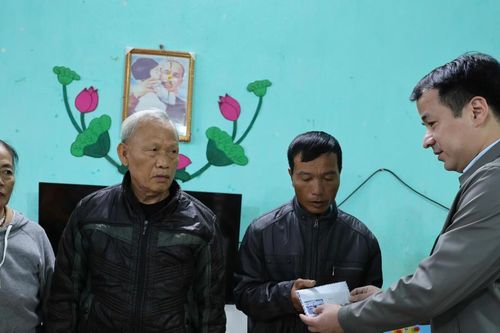 Bắc Ninh: Đảng ủy MTTQ, các đoàn thể Trung ương thăm, hỗ trợ xã Tân Yên khắc phục hậu quả mưa lũ