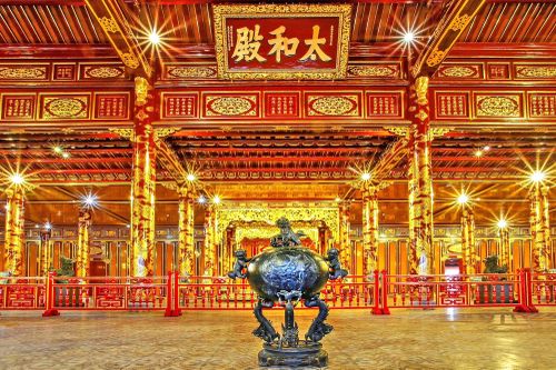 Điện Thái Hòa đứng vững trước đợt mưa lũ kỷ lục được xây dựng ra sao?