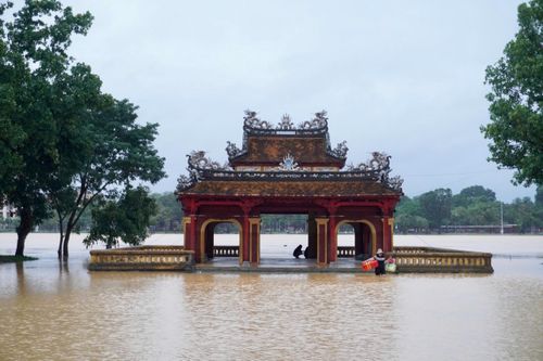 Mưa lũ lịch sử gây nhiều thiệt hại, Bộ GD&ĐT ra công điện