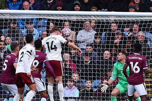 Gyokeres và Rice ghi bàn, Arsenal đi vào lịch sử Premier League nhờ phạt góc