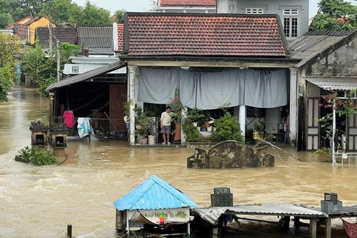 Huế tiếp tục nhận hỗ trợ 100 tỷ đồng đợt 2 để khắc phục thiệt hại do mưa lũ