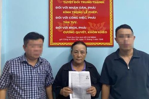 Công an TP Đà Nẵng bắt nữ đối tượng trốn truy nã suốt 12 năm
