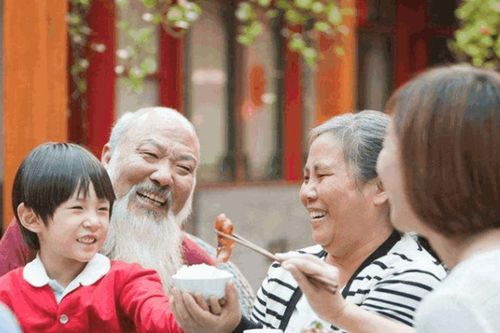 Bác sĩ cảnh báo 4 thói quen nguy hiểm khi ăn, bạn nên thay đổi ngay
