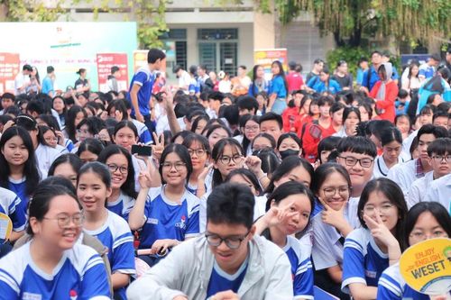 Khai mạc Ngày hội Học sinh THPT 2025-2026 với chủ đề 'Tự hào là Học sinh 3 tốt'