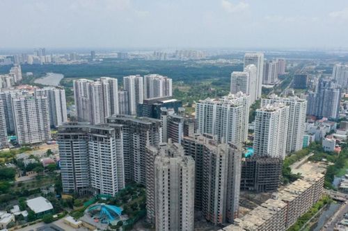 Tín dụng và trái phiếu đổ về bất động sản: Cơ hội hay rủi ro tiềm ẩn?
