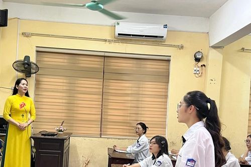 Tất cả giáo viên sẽ được hưởng hệ số lương đặc thù