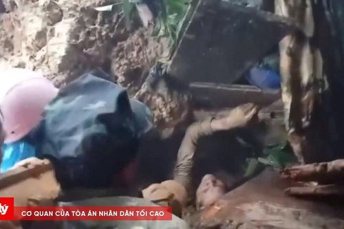 Sạt lở đất kinh hoàng, 6 căn nhà bị vùi lấp