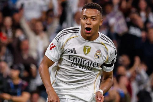 Mbappe san bằng kỷ lục của Ronaldo, Real Madrid xây chắc ngôi đầu