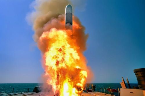 Mỹ 'bật đèn xanh' gửi tên lửa Tomahawk cho Ukraine, Nga phản ứng