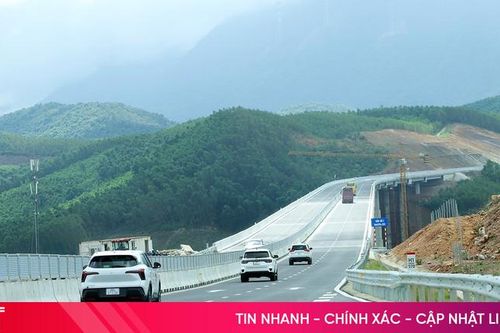 Bàn giao đoạn cao tốc Vũng Áng - Bùng về Cục Đường bộ quản lý