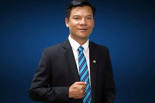 CEO Xây dựng Hòa Bình từ chức giữa lúc kinh doanh khởi sắc