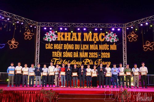 Bế mạc và trao giải Đại hội Thể dục Thể thao phường Mường Lay lần thứ I
