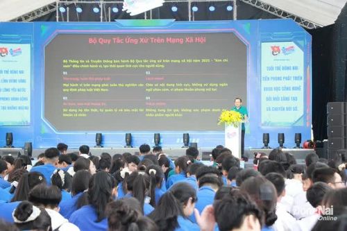 Gần 200 cán bộ, đoàn viên, thanh niên học tập giá trị hình mẫu thanh niên thời kỳ mới