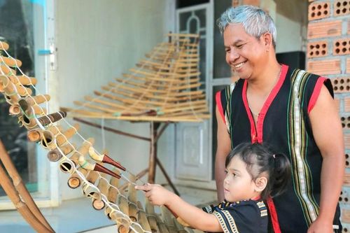 Khi tiếng đàn nuôi dưỡng tâm hồn trẻ thơ