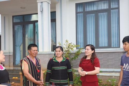 Già làng Điểu MBrâng – người thắp lửa học Bác giữa bon làng