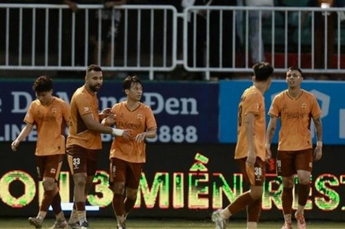 HAGL cầm hòa Nam Định 2-2, tín hiệu hồi sinh mạnh mẽ