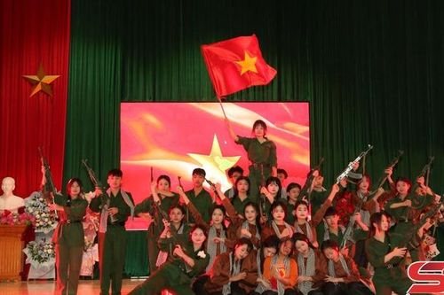 Hội diễn văn nghệ 'Tiếng hát tuổi học trò'