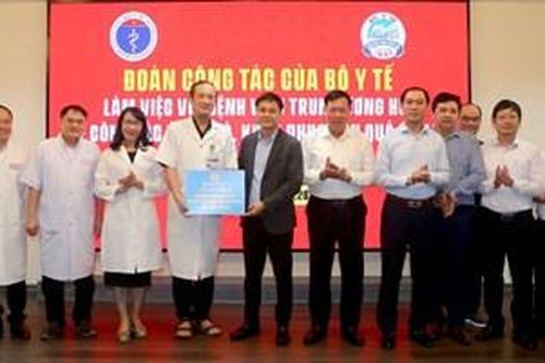 Tham gia ứng cứu y tế ngoại viện khi có tình huống khẩn cấp