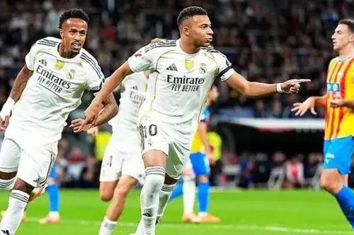 Real Madrid củng cố ngôi đầu La Liga