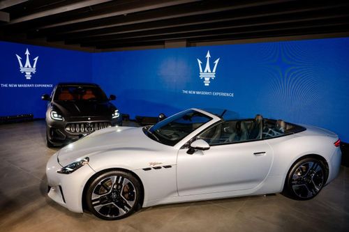 Ngắm xe mui trần thuần điện đầu tiên của Maserati, về Việt Nam giá 13,3 tỷ đồng