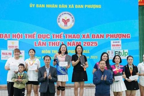 Gần 100 vận động viên xã Đan Phượng tranh tài tại giải Pickleball