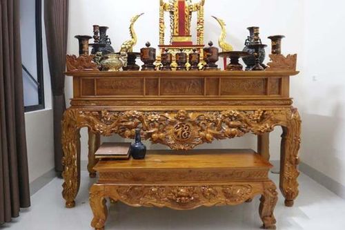 Bàn thờ gia tiên có mấy bát hương mới đúng?