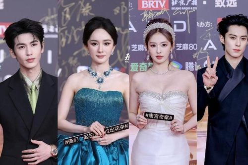 Đêm Hội Tầm Nhìn Weibo 2025: Dương Mịch mệt bở hơi tai, Bạch Lộc - Hạc Đệ sáp lại ồn