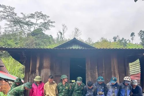 Sạt lở tiếp tục đe dọa vùng núi Đà Nẵng