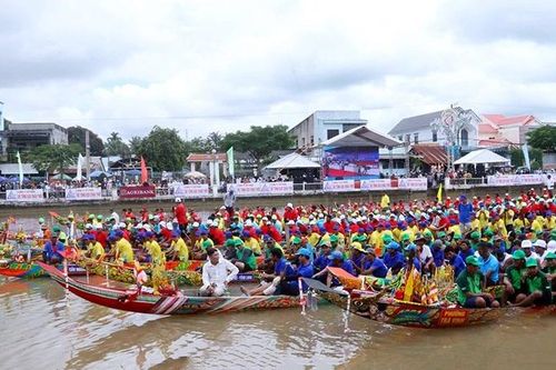 Hơn 1.000 vận động viên tham gia giải đua ghe Ngo mở rộng tỉnh Vĩnh Long