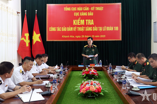 Kiểm tra công tác bảo đảm kỹ thuật xăng dầu tại một số đơn vị khối quân chủng