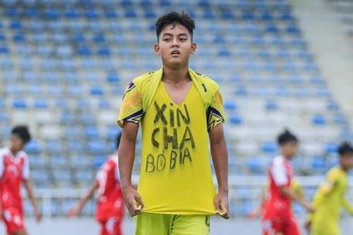 Màn ăn mừng Xin cha bỏ bia