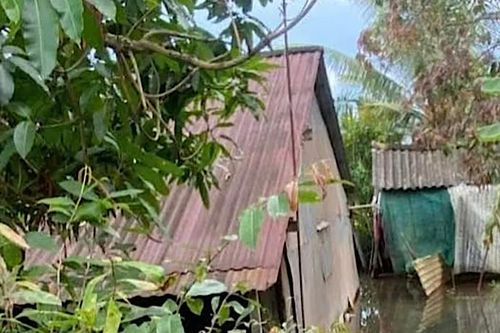 Điều tra nguyên nhân hai mẹ con tử vong trong nhà tắm tại Đồng Tháp